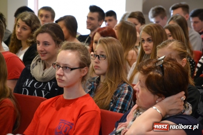 Zdjęcie w galerii na portalu naszraciborz.pl: 7. Przegląd filmowy Echa Katynia za nami  wiadomości z regionu