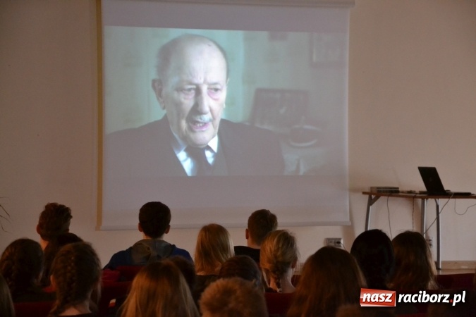 Zdjęcie w galerii na portalu naszraciborz.pl: 7. Przegląd filmowy Echa Katynia za nami  wiadomości z regionu