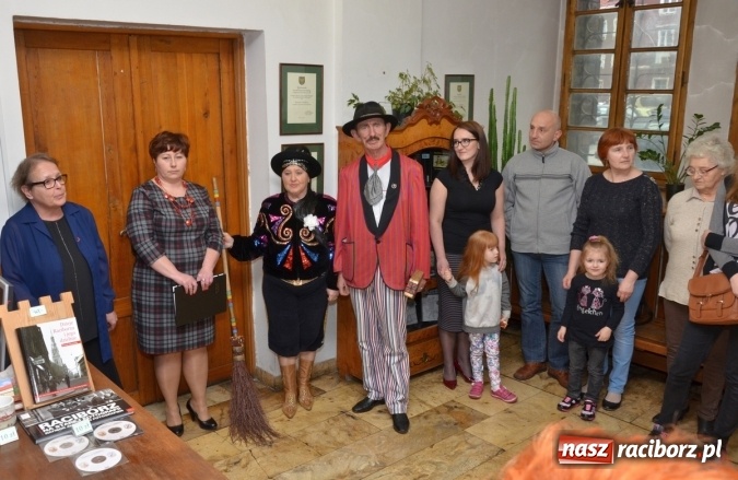 Zdjęcie w galerii na portalu naszraciborz.pl: Z Pacanowa do Raciborza, czyli Świętokrzyska Biesiada Babajag wiadomości z regionu