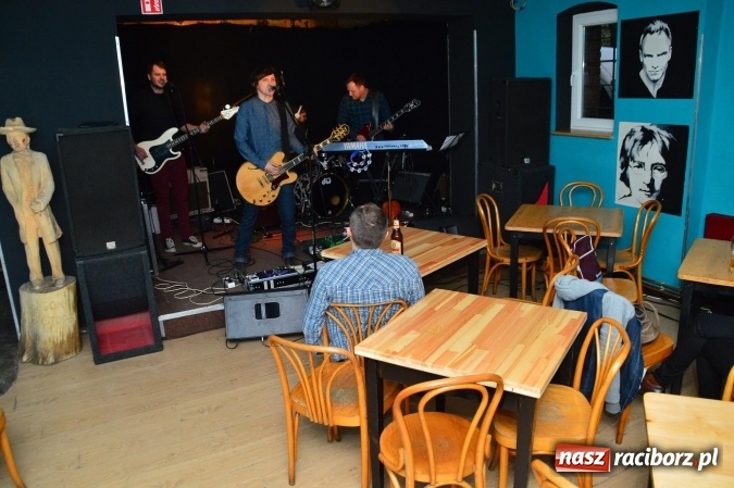 Zdjęcie w galerii na portalu naszraciborz.pl: Samołyk i Kurczat na Końcu Świata wiadomości z regionu