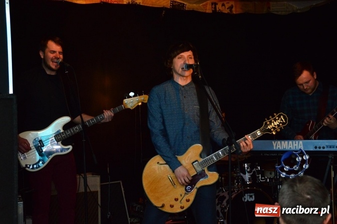 Zdjęcie w galerii na portalu naszraciborz.pl: Samołyk i Kurczat na Końcu Świata wiadomości z regionu