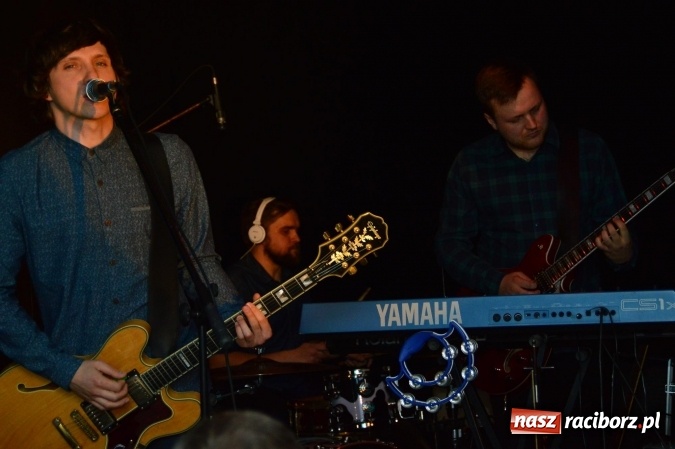 Zdjęcie w galerii na portalu naszraciborz.pl: Samołyk i Kurczat na Końcu Świata wiadomości z regionu