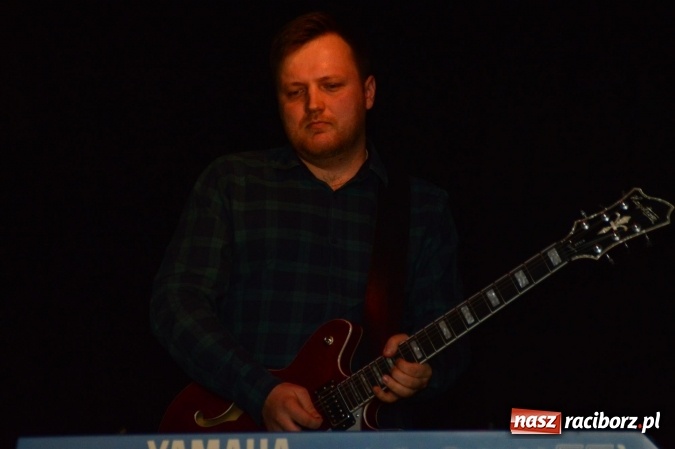 Zdjęcie w galerii na portalu naszraciborz.pl: Samołyk i Kurczat na Końcu Świata wiadomości z regionu