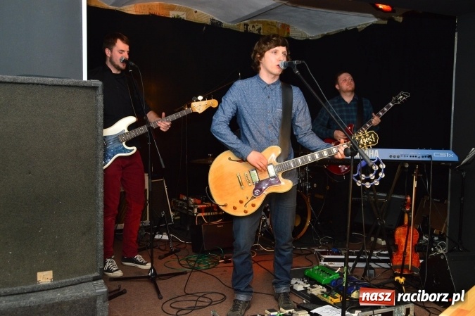 Zdjęcie w galerii na portalu naszraciborz.pl: Samołyk i Kurczat na Końcu Świata wiadomości z regionu