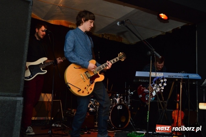 Zdjęcie w galerii na portalu naszraciborz.pl: Samołyk i Kurczat na Końcu Świata wiadomości z regionu