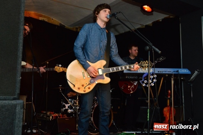 Zdjęcie w galerii na portalu naszraciborz.pl: Samołyk i Kurczat na Końcu Świata wiadomości z regionu