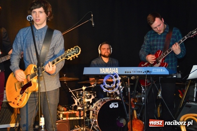 Zdjęcie w galerii na portalu naszraciborz.pl: Samołyk i Kurczat na Końcu Świata wiadomości z regionu