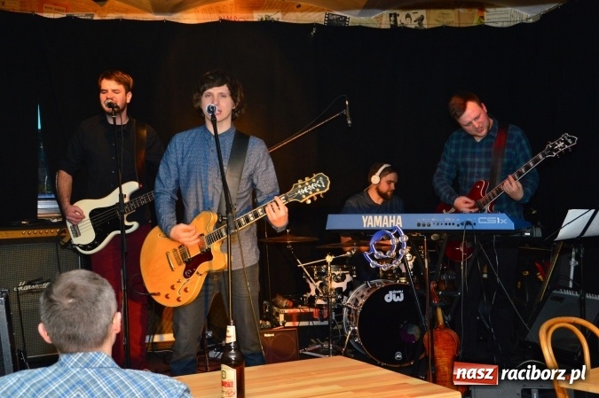 Zdjęcie w galerii na portalu naszraciborz.pl: Samołyk i Kurczat na Końcu Świata wiadomości z regionu