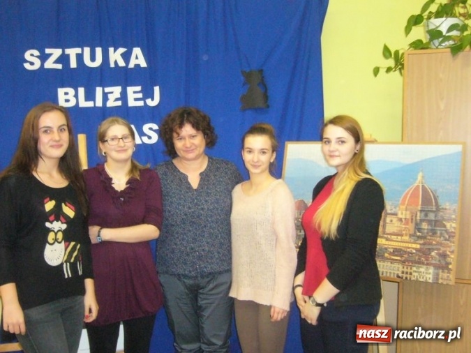 Zdjęcie w galerii na portalu naszraciborz.pl: Uczniowie Centrum z pasją o sztuce wiadomości z regionu
