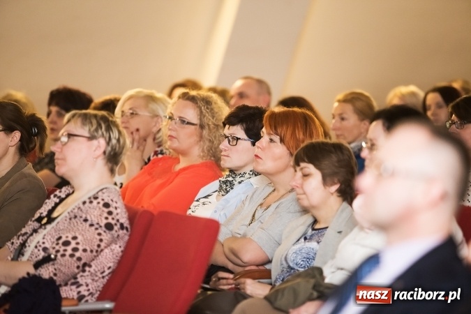 Zdjęcie w galerii na portalu naszraciborz.pl: Na Zamku Piastowskim trwa konferencja na temat autyzmu wiadomości z regionu