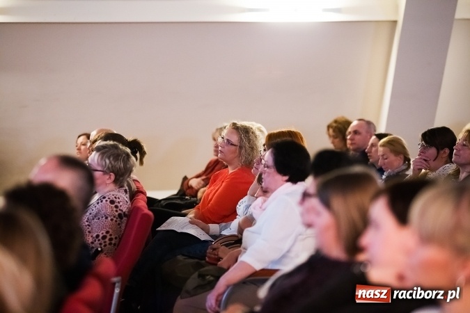 Zdjęcie w galerii na portalu naszraciborz.pl: Na Zamku Piastowskim trwa konferencja na temat autyzmu wiadomości z regionu