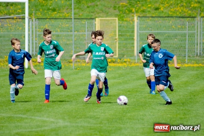 Zdjęcie w galerii na portalu naszraciborz.pl: III WLM: Trzynaście goli przy Zamkowej. Jastrzębie lepsze od Unii wiadomości z regionu