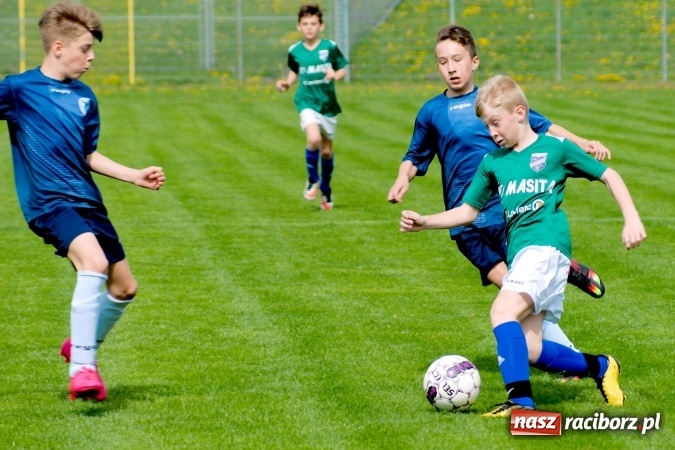 Zdjęcie w galerii na portalu naszraciborz.pl: III WLM: Trzynaście goli przy Zamkowej. Jastrzębie lepsze od Unii wiadomości z regionu