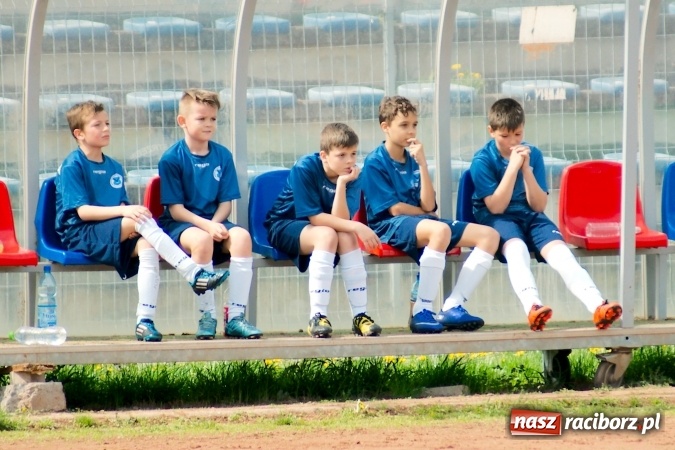 Zdjęcie w galerii na portalu naszraciborz.pl: III WLM: Trzynaście goli przy Zamkowej. Jastrzębie lepsze od Unii wiadomości z regionu