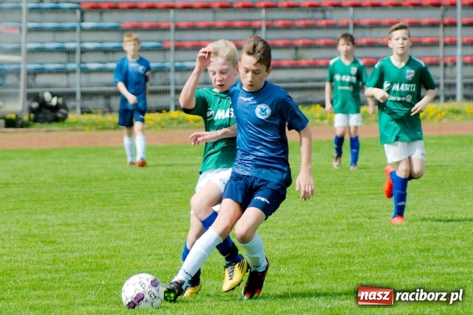 Zdjęcie w galerii na portalu naszraciborz.pl: III WLM: Trzynaście goli przy Zamkowej. Jastrzębie lepsze od Unii wiadomości z regionu