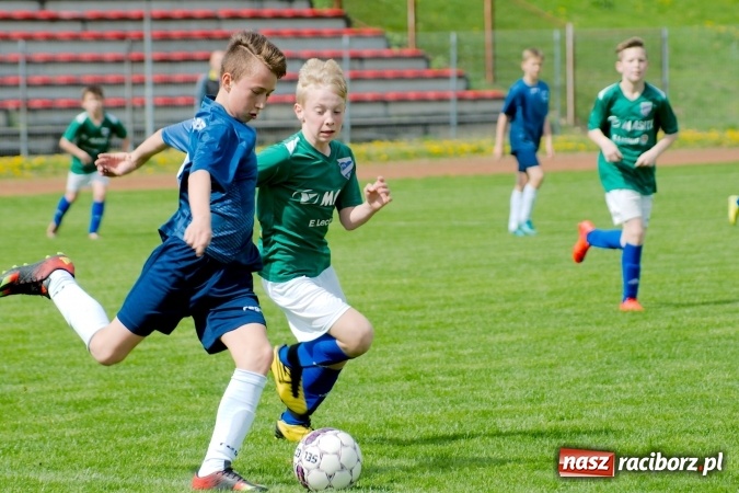 Zdjęcie w galerii na portalu naszraciborz.pl: III WLM: Trzynaście goli przy Zamkowej. Jastrzębie lepsze od Unii wiadomości z regionu