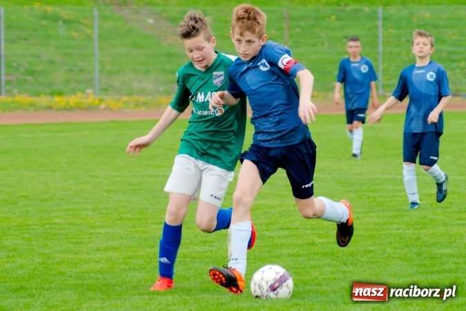 Zdjęcie w galerii na portalu naszraciborz.pl: III WLM: Trzynaście goli przy Zamkowej. Jastrzębie lepsze od Unii wiadomości z regionu