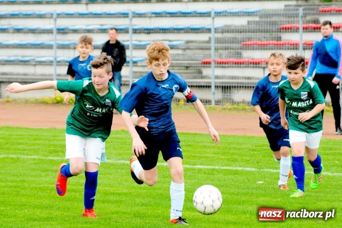 Zdjęcie w galerii na portalu naszraciborz.pl: III WLM: Trzynaście goli przy Zamkowej. Jastrzębie lepsze od Unii wiadomości z regionu