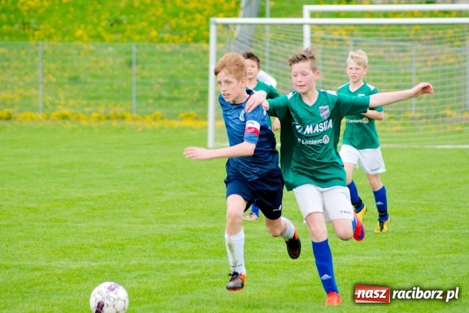 Zdjęcie w galerii na portalu naszraciborz.pl: III WLM: Trzynaście goli przy Zamkowej. Jastrzębie lepsze od Unii wiadomości z regionu