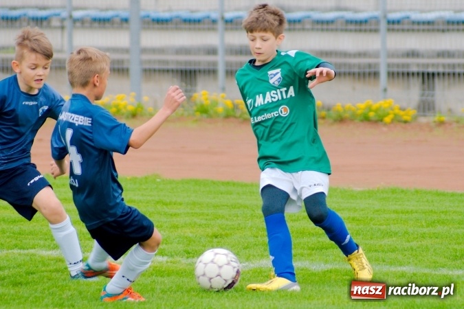 Zdjęcie w galerii na portalu naszraciborz.pl: III WLM: Trzynaście goli przy Zamkowej. Jastrzębie lepsze od Unii wiadomości z regionu