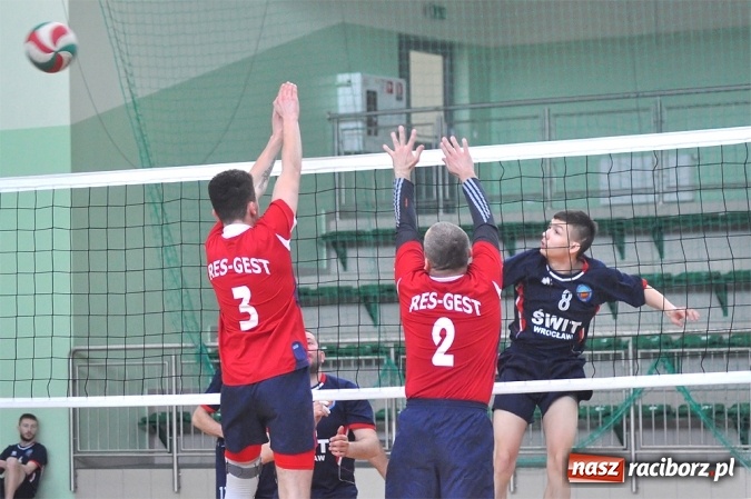 Zdjęcie w galerii na portalu naszraciborz.pl: Siatkarze Odry Racib&oacute;rz zagrają w finałach mistrzostw Polski wiadomości z regionu