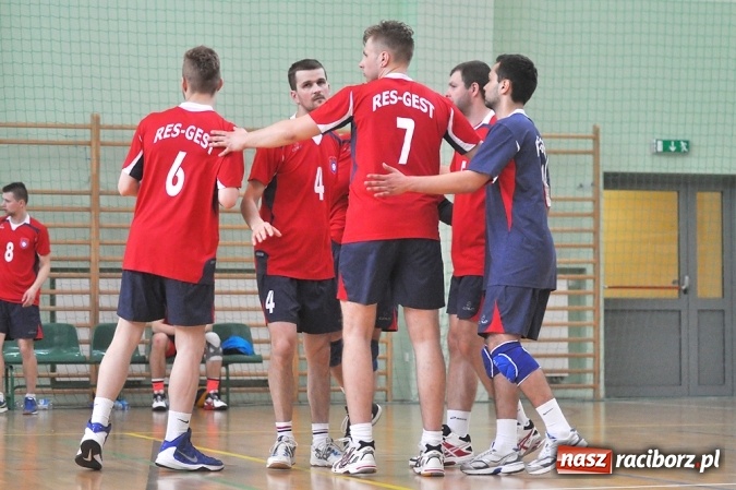 Zdjęcie w galerii na portalu naszraciborz.pl: Siatkarze Odry Racib&oacute;rz zagrają w finałach mistrzostw Polski wiadomości z regionu