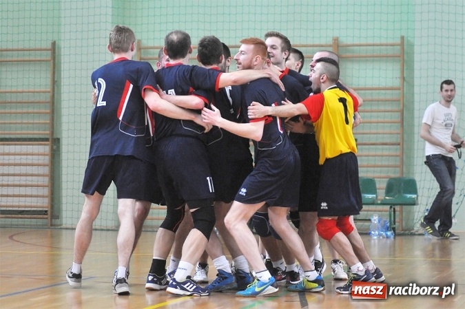 Zdjęcie w galerii na portalu naszraciborz.pl: Siatkarze Odry Racib&oacute;rz zagrają w finałach mistrzostw Polski wiadomości z regionu