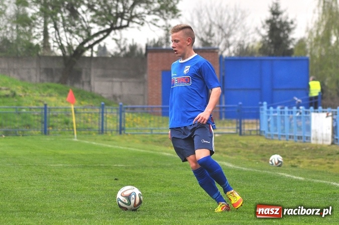 Zdjęcie w galerii na portalu naszraciborz.pl: Nerwowo, ale szczęśliwie. Unia wygrywa ze Spójnią Landek wiadomości z regionu