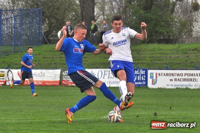 Zdjęcie w galerii na portalu naszraciborz.pl: Nerwowo, ale szczęśliwie. Unia wygrywa ze Spójnią Landek wiadomości z regionu