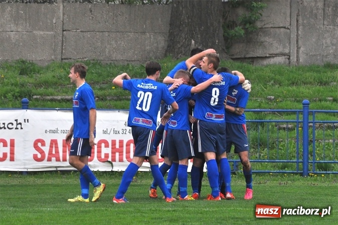 Zdjęcie w galerii na portalu naszraciborz.pl: Nerwowo, ale szczęśliwie. Unia wygrywa ze Spójnią Landek wiadomości z regionu