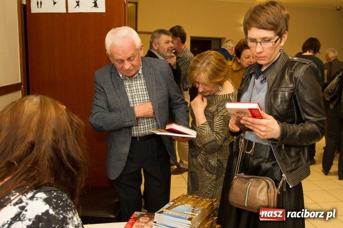 Zdjęcie w galerii na portalu naszraciborz.pl: Antonina Krzysztoń i Anna Janko - wyjątkowy wieczór w RCK wiadomości z regionu