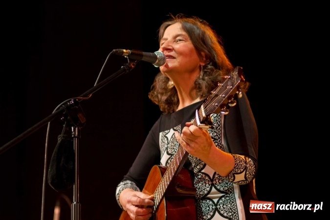 Zdjęcie w galerii na portalu naszraciborz.pl: Antonina Krzysztoń i Anna Janko - wyjątkowy wieczór w RCK wiadomości z regionu