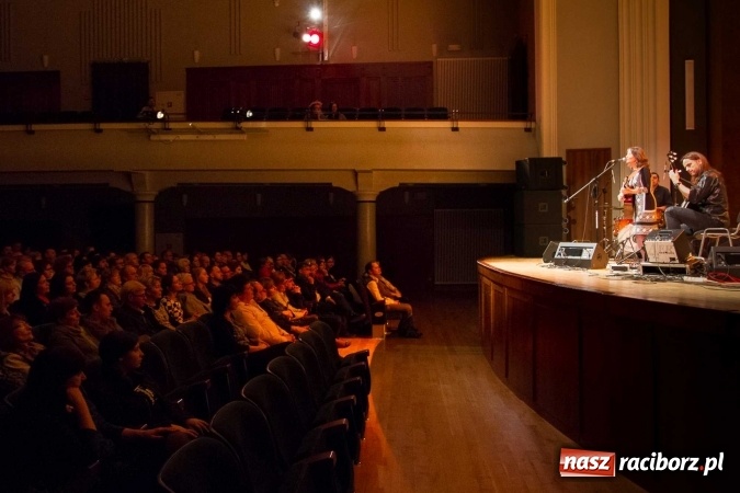 Zdjęcie w galerii na portalu naszraciborz.pl: Antonina Krzysztoń i Anna Janko - wyjątkowy wieczór w RCK wiadomości z regionu