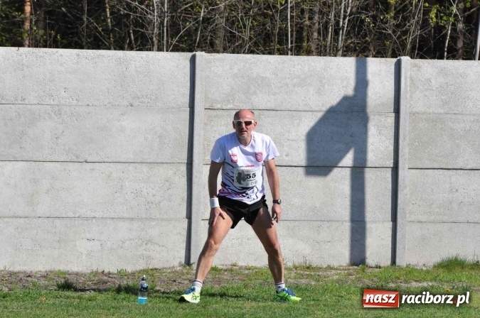 Zdjęcie w galerii na portalu naszraciborz.pl: I Kuźniański Półmaraton Leśny - zdecydowana wygrana Ukraińca wiadomości z regionu