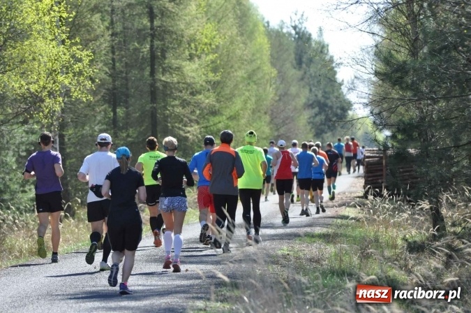 Zdjęcie w galerii na portalu naszraciborz.pl: I Kuźniański Półmaraton Leśny - zdecydowana wygrana Ukraińca wiadomości z regionu