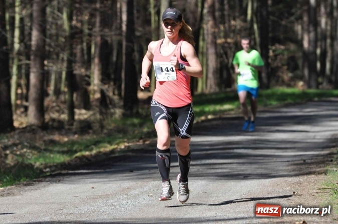 Zdjęcie w galerii na portalu naszraciborz.pl: I Kuźniański Półmaraton Leśny - zdecydowana wygrana Ukraińca wiadomości z regionu
