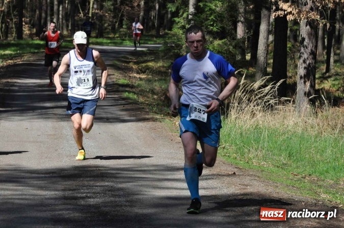 Zdjęcie w galerii na portalu naszraciborz.pl: I Kuźniański Półmaraton Leśny - zdecydowana wygrana Ukraińca wiadomości z regionu