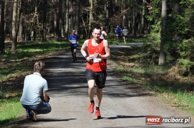 Zdjęcie w galerii na portalu naszraciborz.pl: I Kuźniański Półmaraton Leśny - zdecydowana wygrana Ukraińca wiadomości z regionu