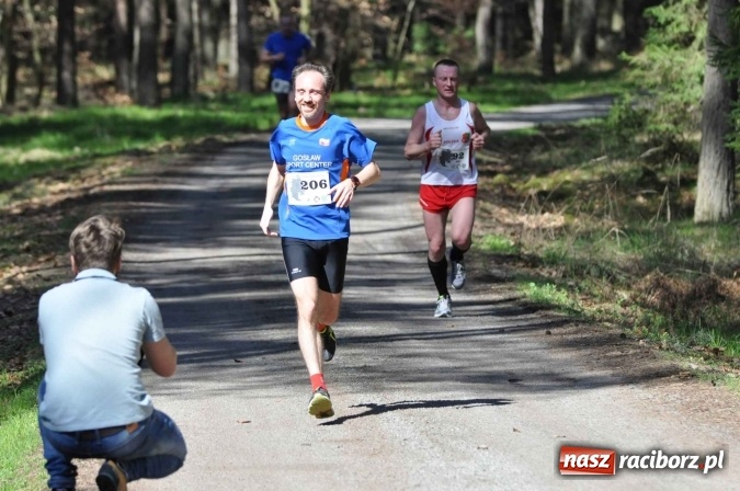 Zdjęcie w galerii na portalu naszraciborz.pl: I Kuźniański Półmaraton Leśny - zdecydowana wygrana Ukraińca wiadomości z regionu