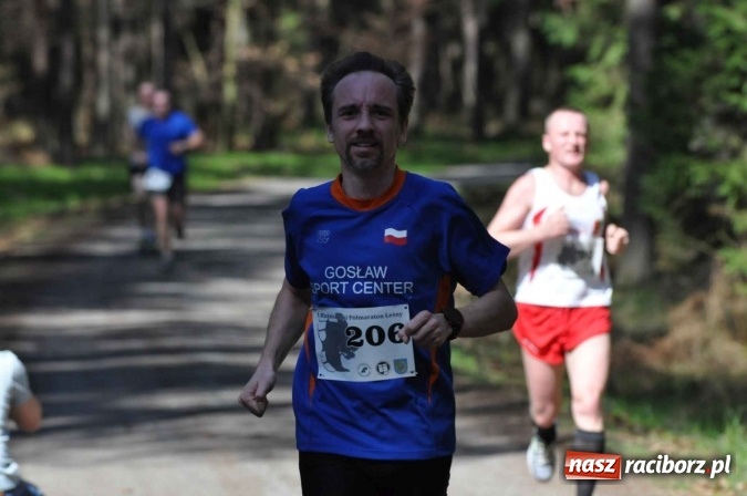 Zdjęcie w galerii na portalu naszraciborz.pl: I Kuźniański Półmaraton Leśny - zdecydowana wygrana Ukraińca wiadomości z regionu