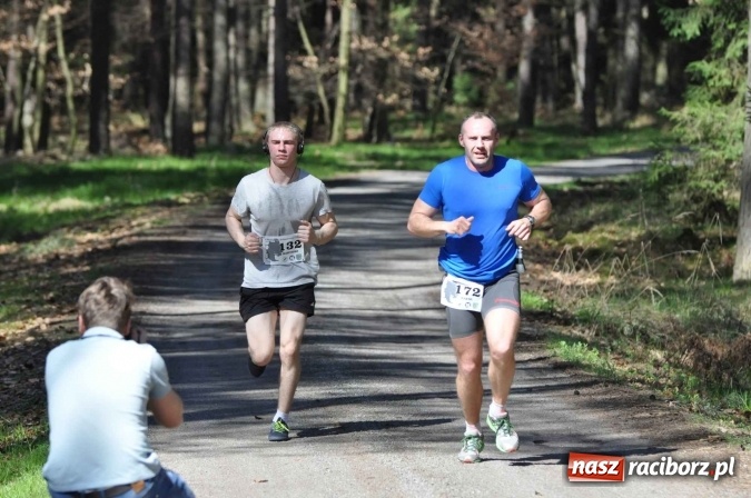 Zdjęcie w galerii na portalu naszraciborz.pl: I Kuźniański Półmaraton Leśny - zdecydowana wygrana Ukraińca wiadomości z regionu