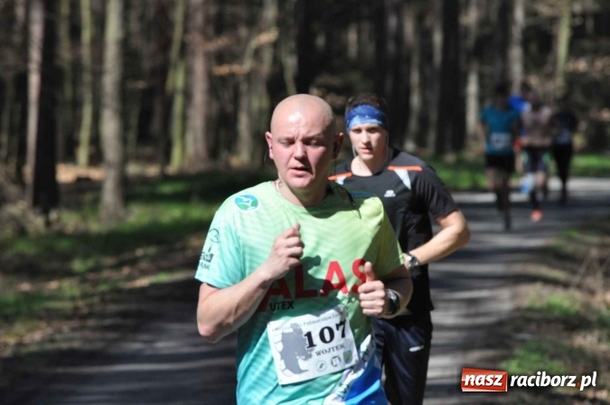 Zdjęcie w galerii na portalu naszraciborz.pl: I Kuźniański Półmaraton Leśny - zdecydowana wygrana Ukraińca wiadomości z regionu