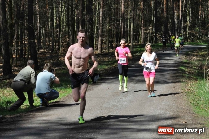 Zdjęcie w galerii na portalu naszraciborz.pl: I Kuźniański Półmaraton Leśny - zdecydowana wygrana Ukraińca wiadomości z regionu