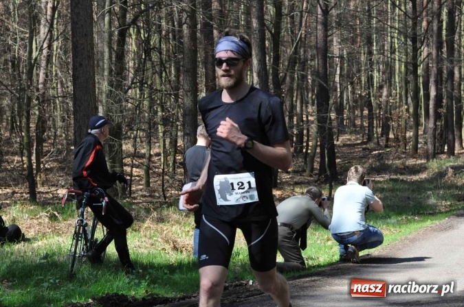 Zdjęcie w galerii na portalu naszraciborz.pl: I Kuźniański Półmaraton Leśny - zdecydowana wygrana Ukraińca wiadomości z regionu