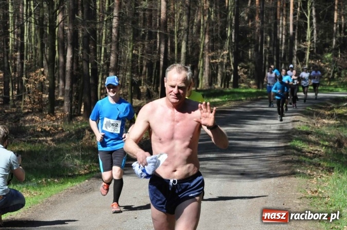 Zdjęcie w galerii na portalu naszraciborz.pl: I Kuźniański Półmaraton Leśny - zdecydowana wygrana Ukraińca wiadomości z regionu