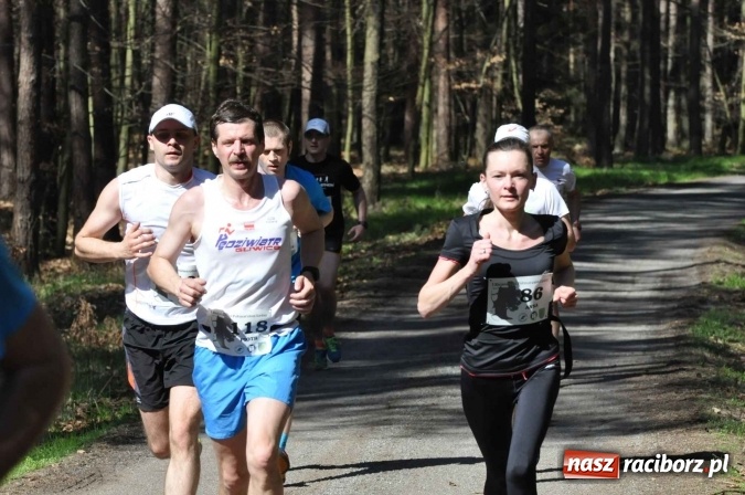 Zdjęcie w galerii na portalu naszraciborz.pl: I Kuźniański Półmaraton Leśny - zdecydowana wygrana Ukraińca wiadomości z regionu