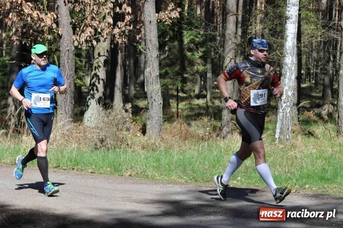 Zdjęcie w galerii na portalu naszraciborz.pl: I Kuźniański Półmaraton Leśny - zdecydowana wygrana Ukraińca wiadomości z regionu