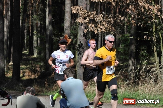 Zdjęcie w galerii na portalu naszraciborz.pl: I Kuźniański Półmaraton Leśny - zdecydowana wygrana Ukraińca wiadomości z regionu