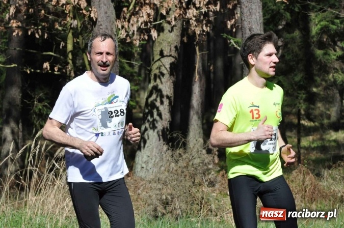 Zdjęcie w galerii na portalu naszraciborz.pl: I Kuźniański Półmaraton Leśny - zdecydowana wygrana Ukraińca wiadomości z regionu