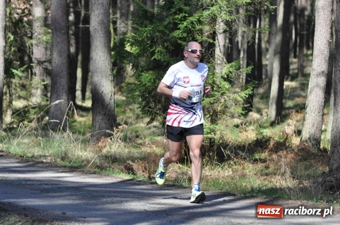 Zdjęcie w galerii na portalu naszraciborz.pl: I Kuźniański Półmaraton Leśny - zdecydowana wygrana Ukraińca wiadomości z regionu